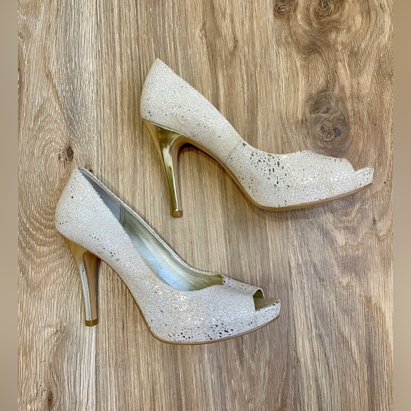 MODA SPANA WOMENS OPEN TOE PUMPS SIZE 8 COLOR SPARKLE  GOLD NWOT - Picture 1 of 5
